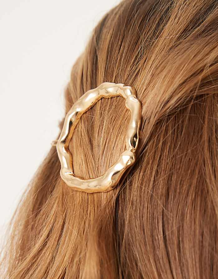 Pair of 7AGAT metal hair clip claws for women and girls, elegant hair accessories for daily wear, parties, and special occasions