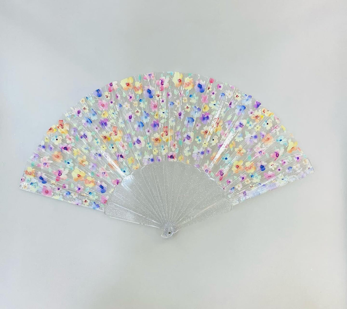 7AGAT classic silk handheld folding fan with Chinese and Spanish design, ideal for weddings, parties, and home decor.