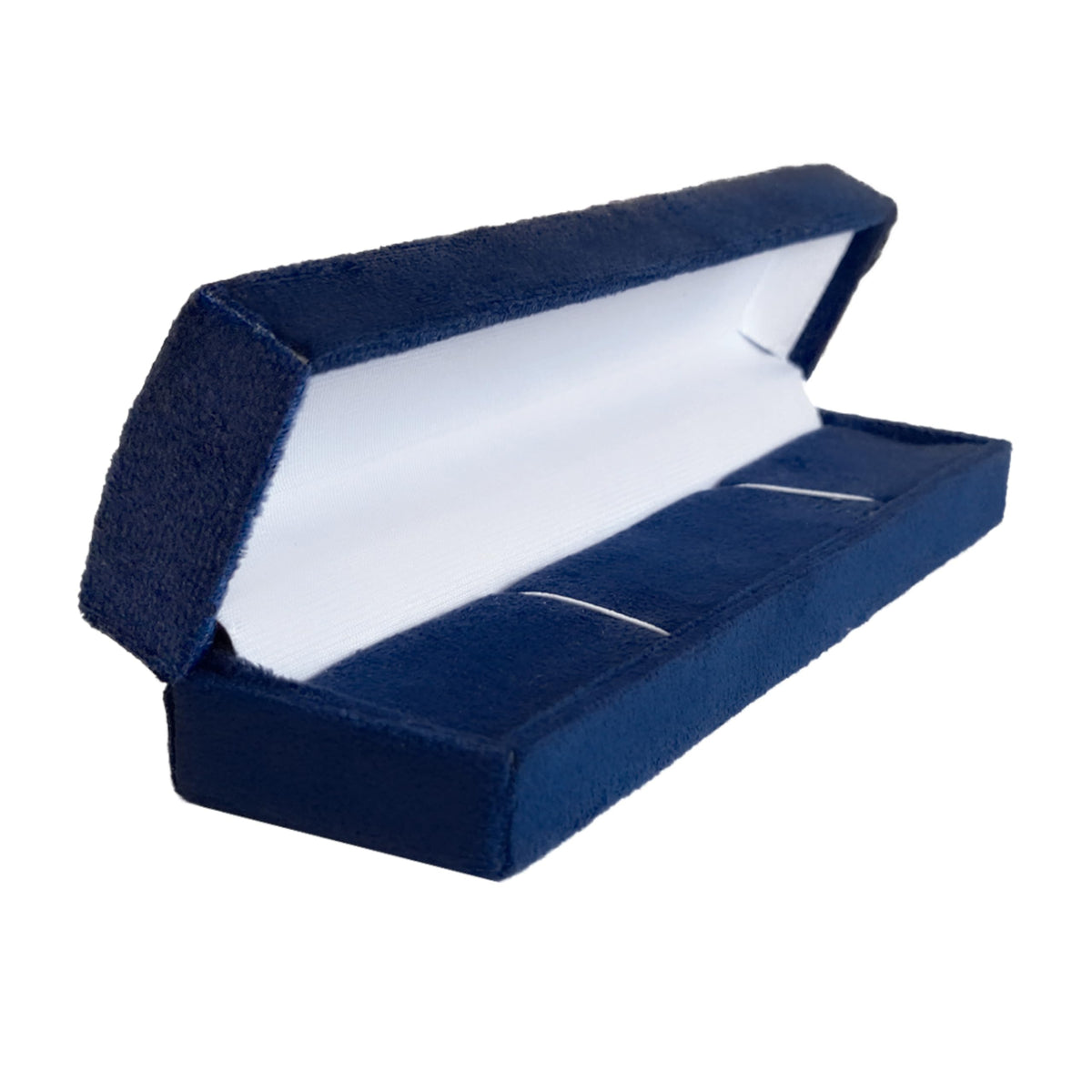Velvet jewelry box by 7AGAT for long chain gifts, bracelets, and accessories, featuring a soft interior and stylish display design.