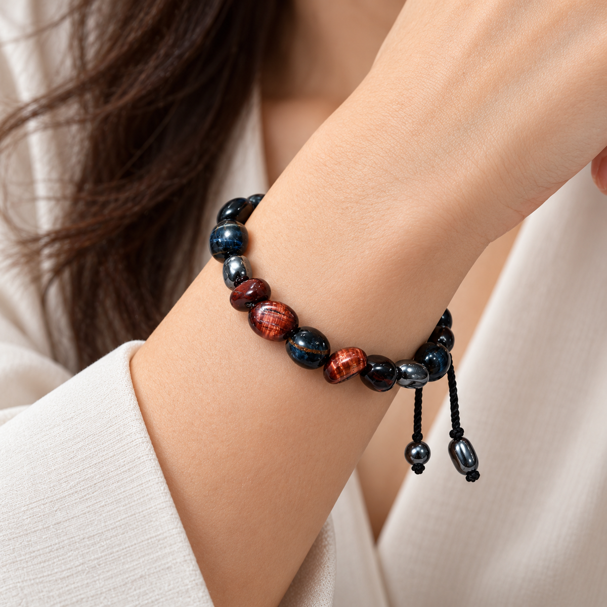 7agat illustrative women's wrist styling of a mixed Hawk's Eye and Brown Tiger Eye bracelet