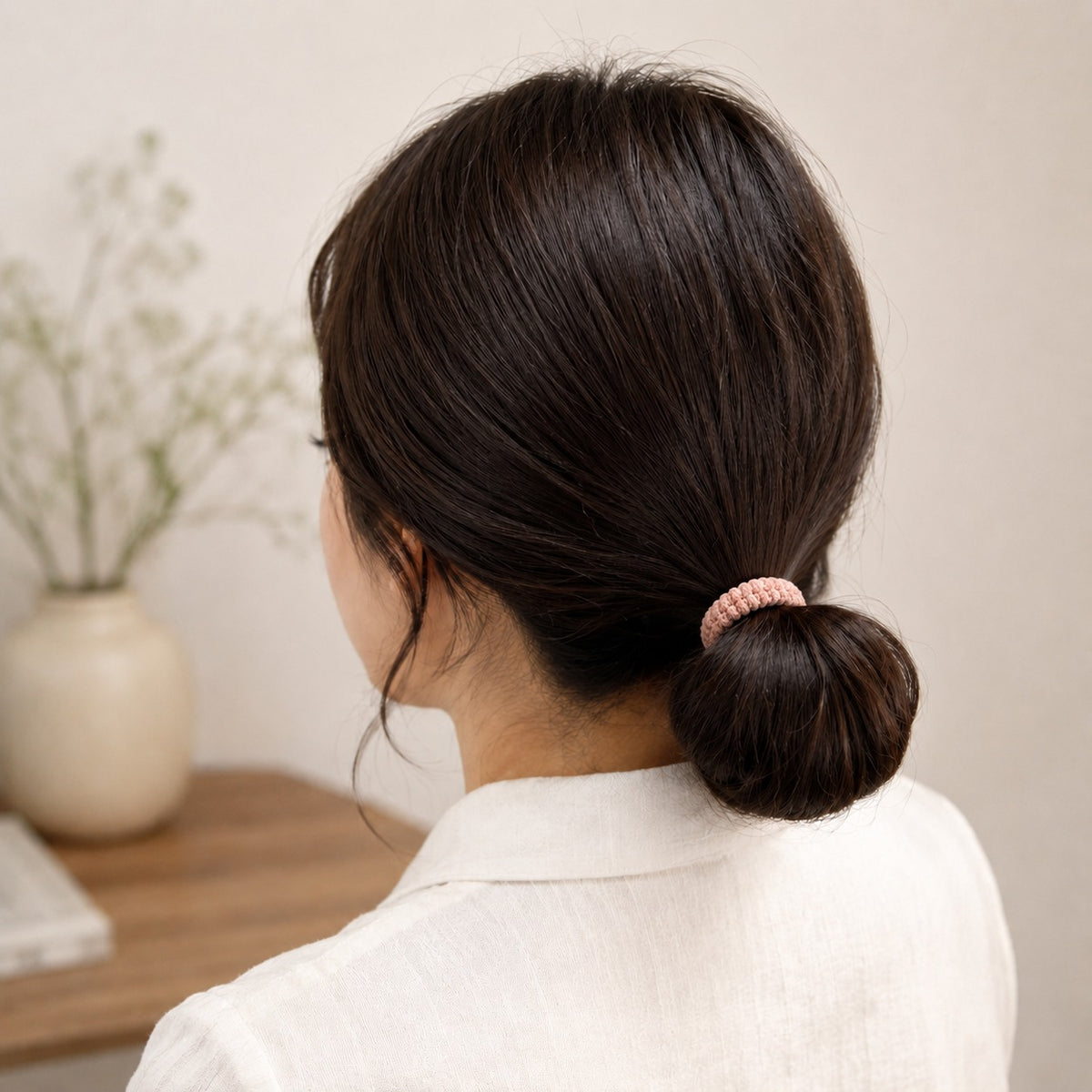 Set of 6 thick fabric ponytail holders by 7AGAT, soft seamless elastic hair ties for buns and daily styling, no metal.